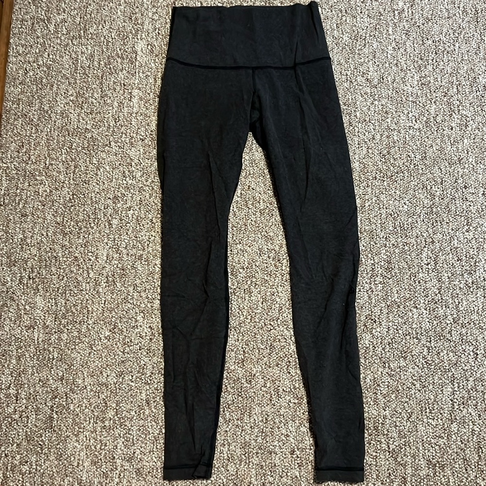 Women’s Lululemon Dark Grey Tight 28”